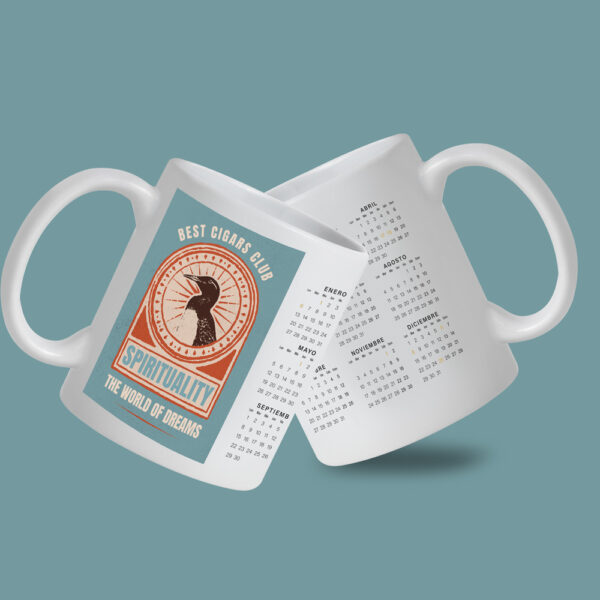 Taza Calendario. Taza de cerámica blanca con diseño de calendario 2025. Regalo original y práctico para empezar el día con una sonrisa.